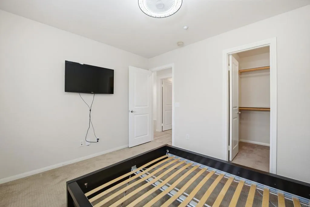 2284 Durango Way Unit 200