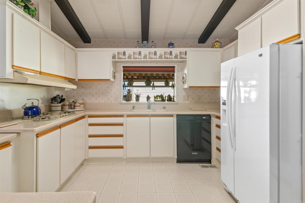 3535 LInda Vista Drive, spc 336