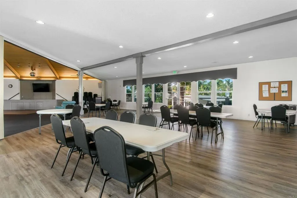 3535 Linda Vista Dr. Unit 336