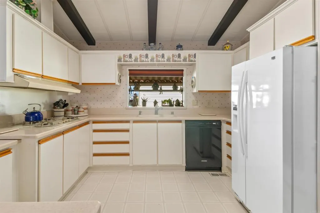 3535 Linda Vista Dr. Unit 336
