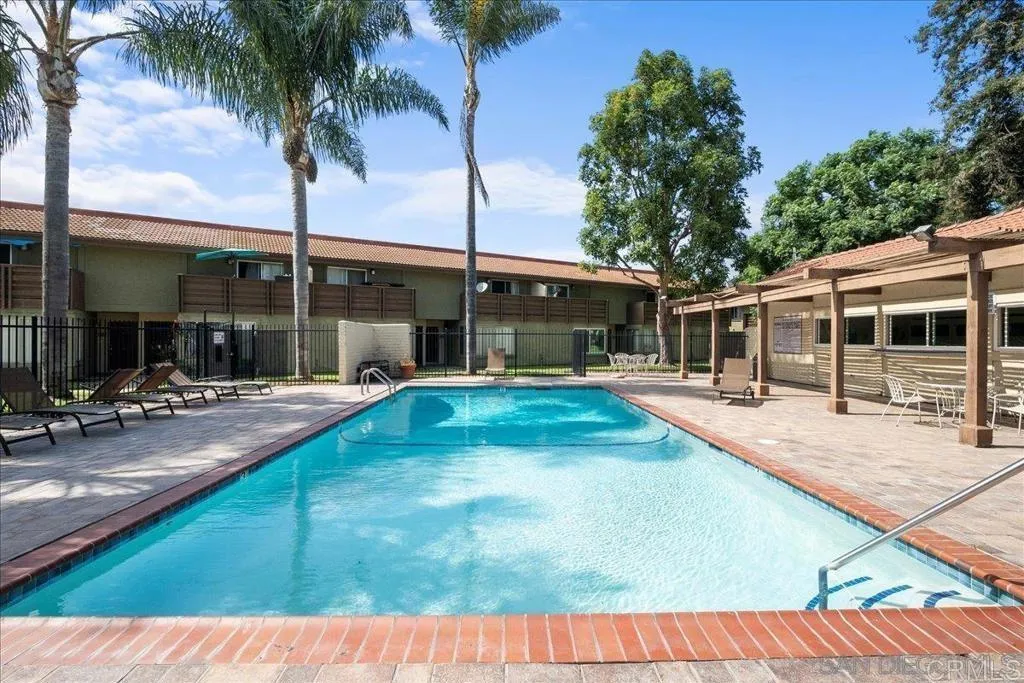 615 Fredricks Ave. Unit 113