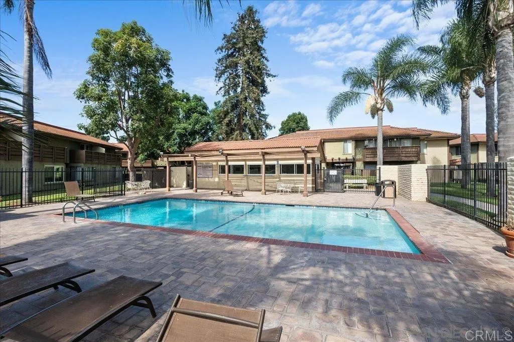 615 Fredricks Ave. Unit 113