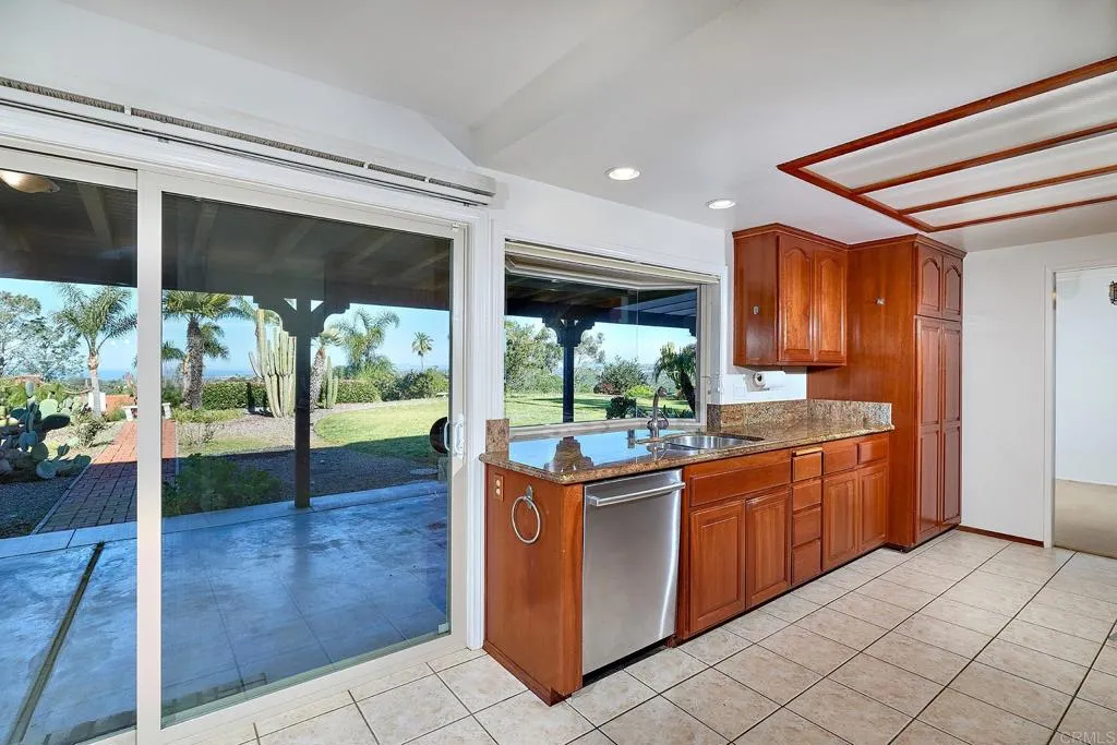 1068 Passiflora Ave