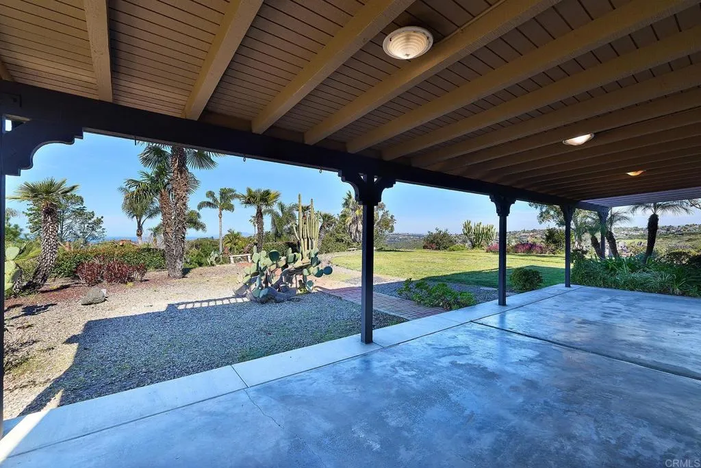 1068 Passiflora Ave