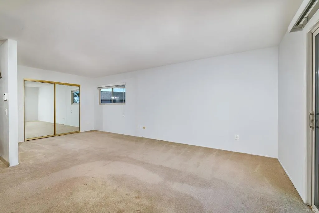 1068 Passiflora Ave