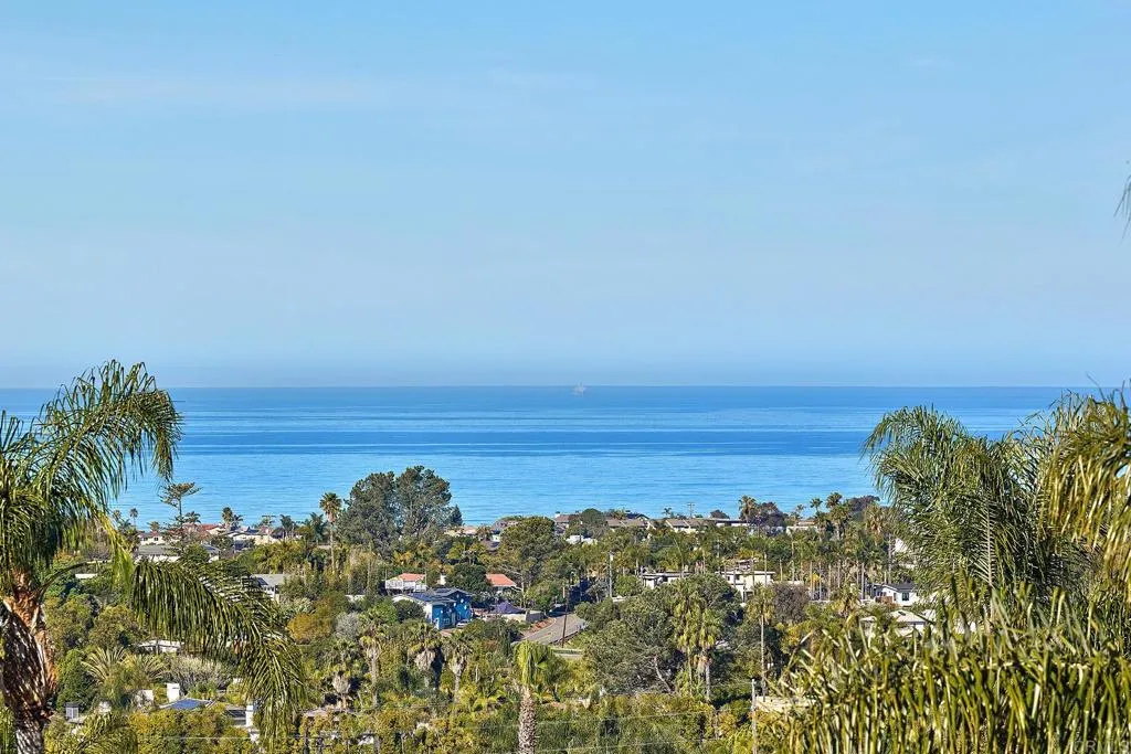1068 Passiflora Ave