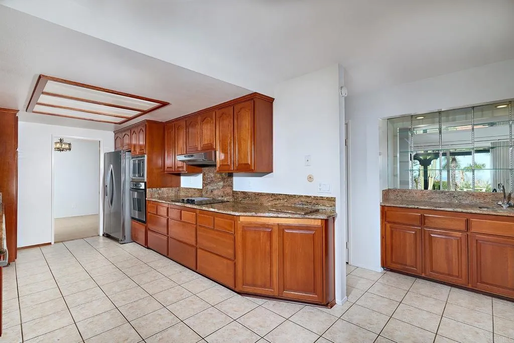 1068 Passiflora Ave