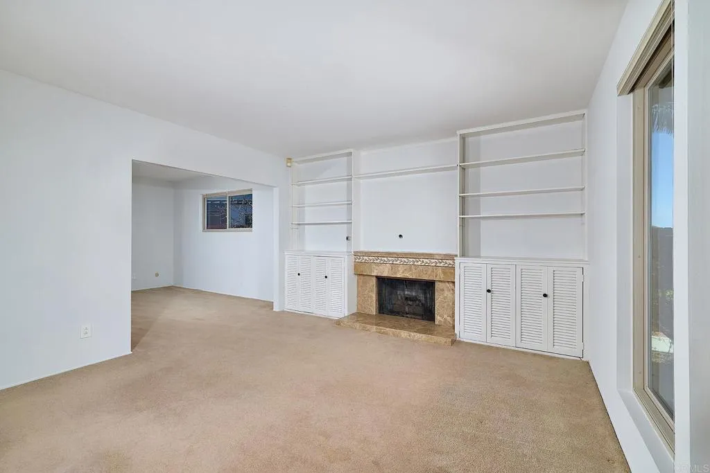 1068 Passiflora Ave