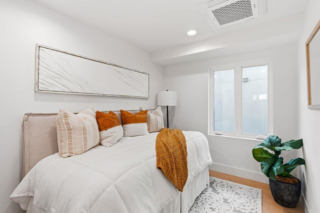 212 S Pacific Street