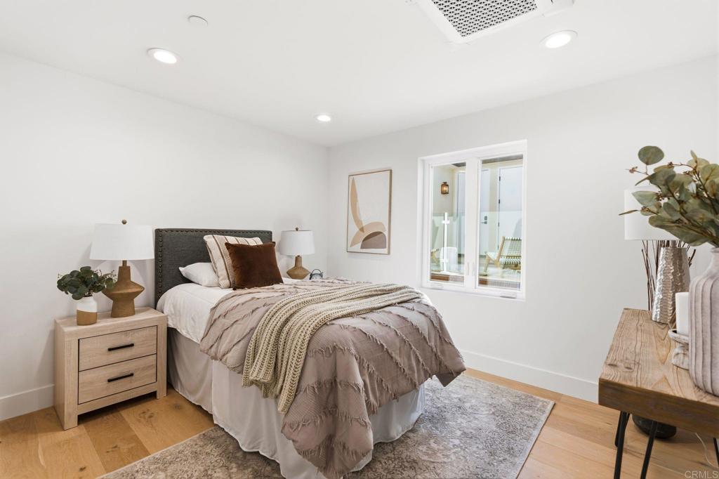 212 S Pacific Street