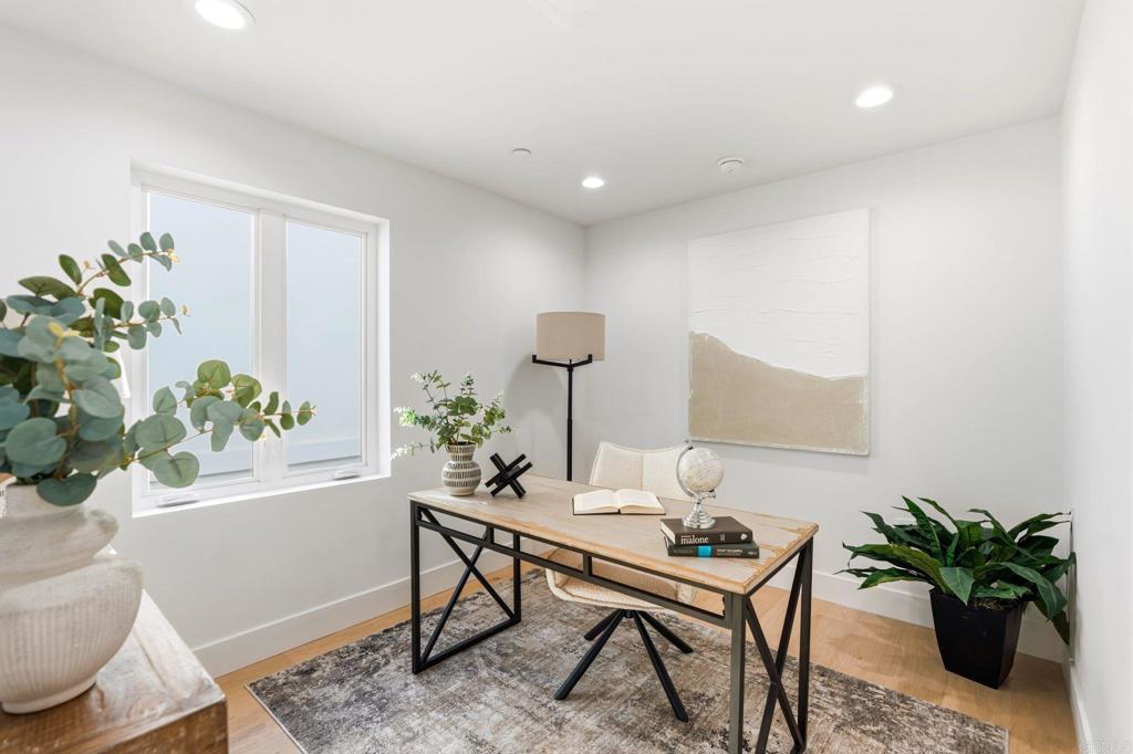 212 S Pacific Street