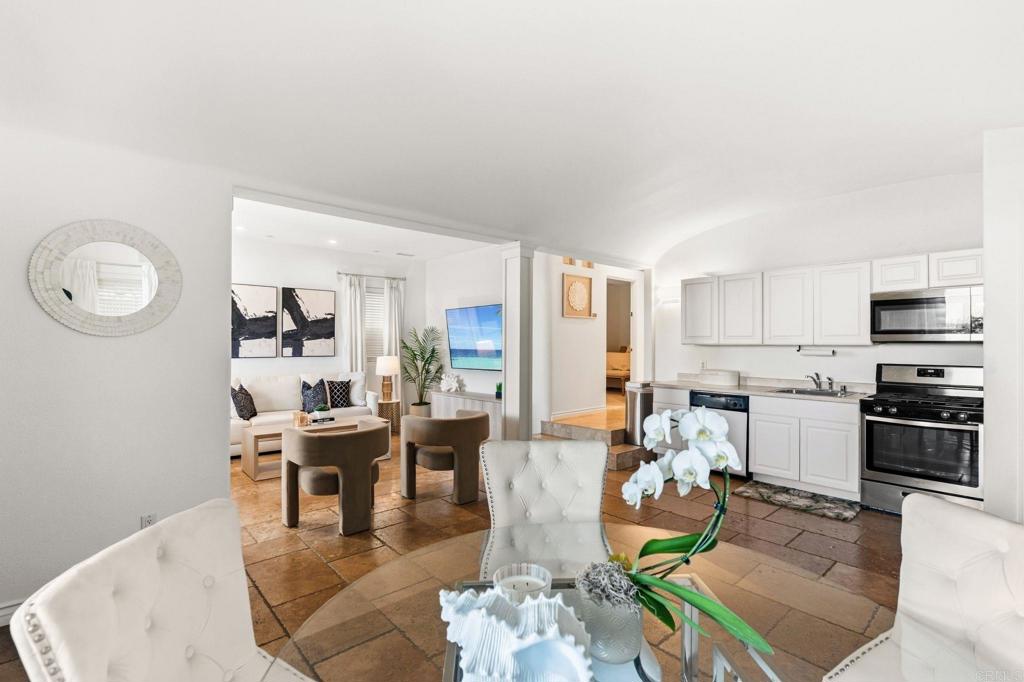 208 S Pacific Street