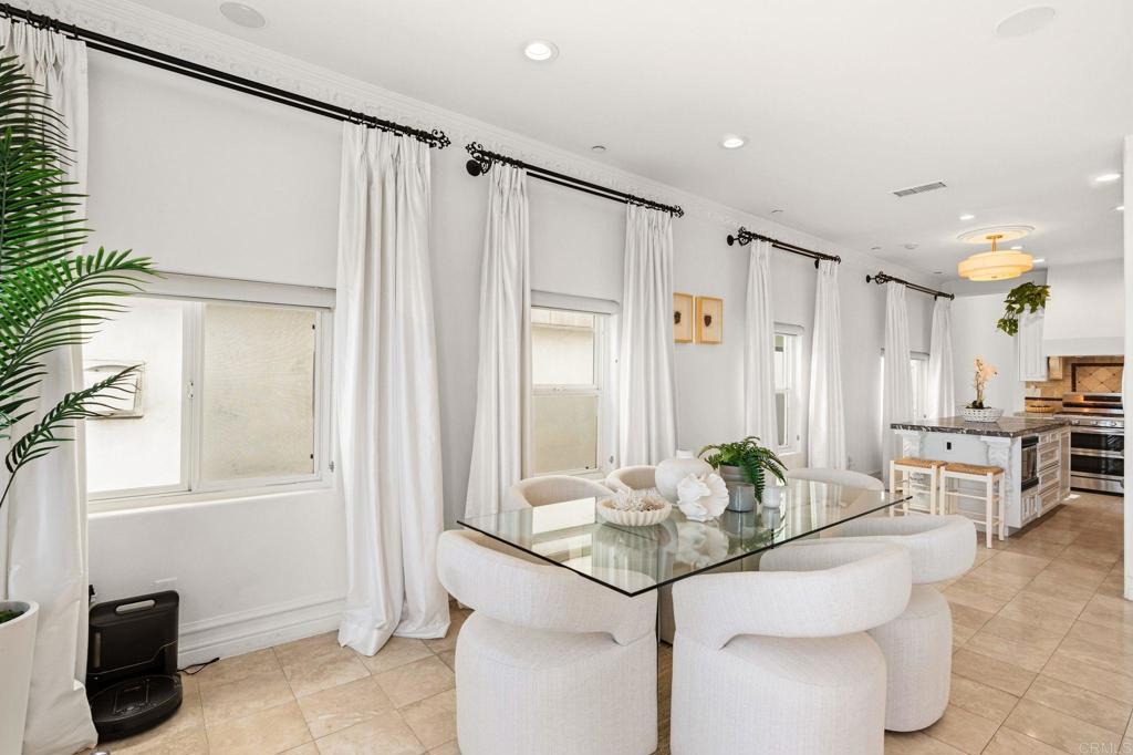 208 S Pacific Street