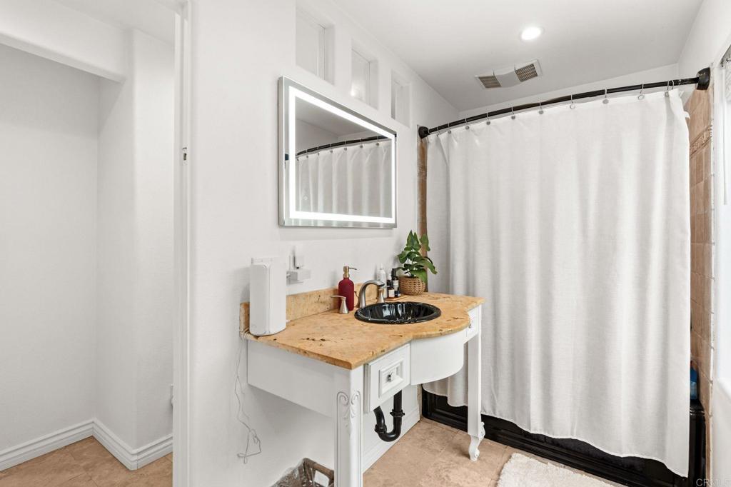 208 S Pacific Street