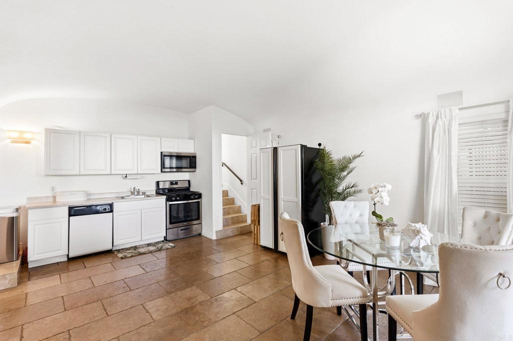 208 S Pacific Street