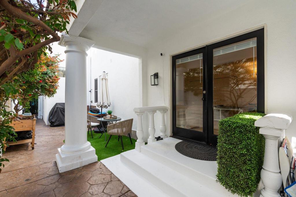 208 S Pacific Street