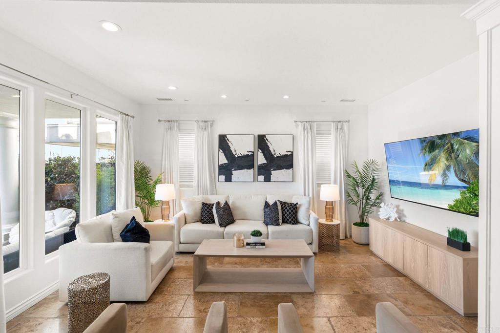 208 S Pacific Street