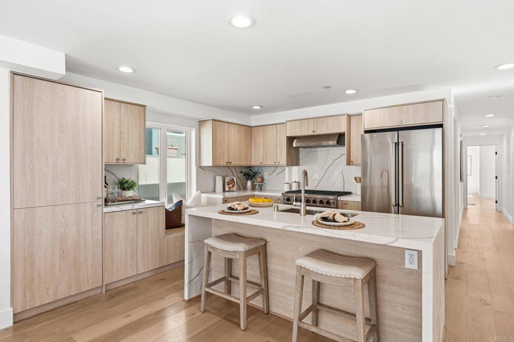 214 S Pacific Street