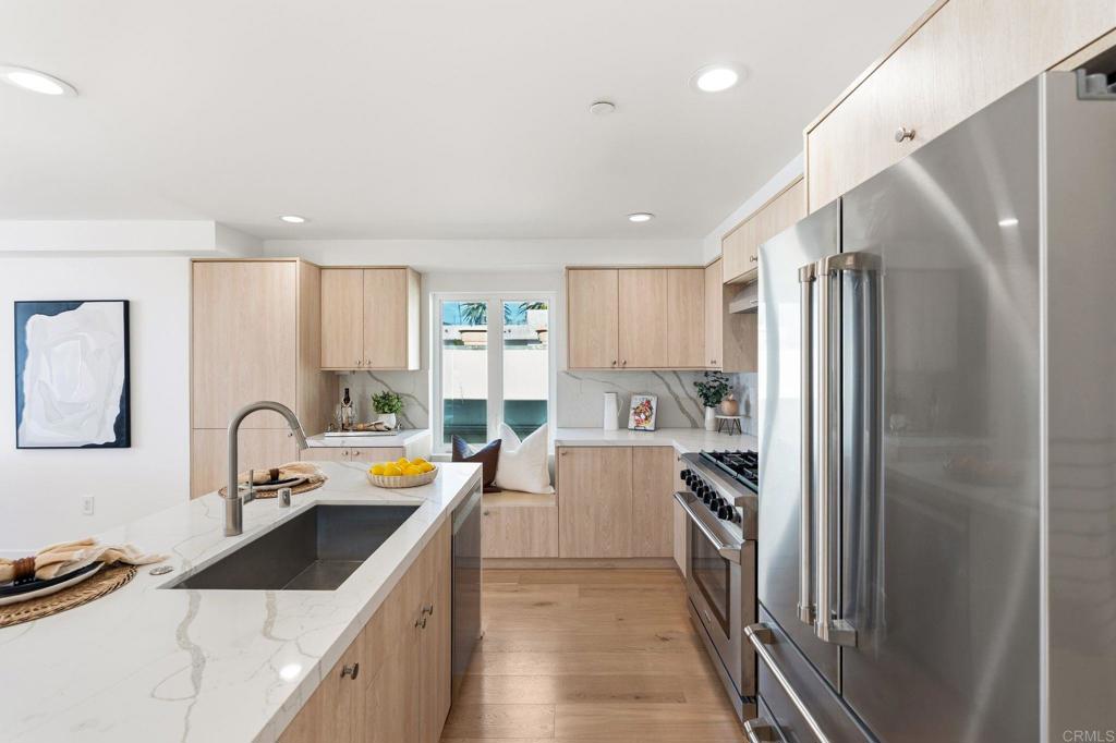 214 S Pacific Street