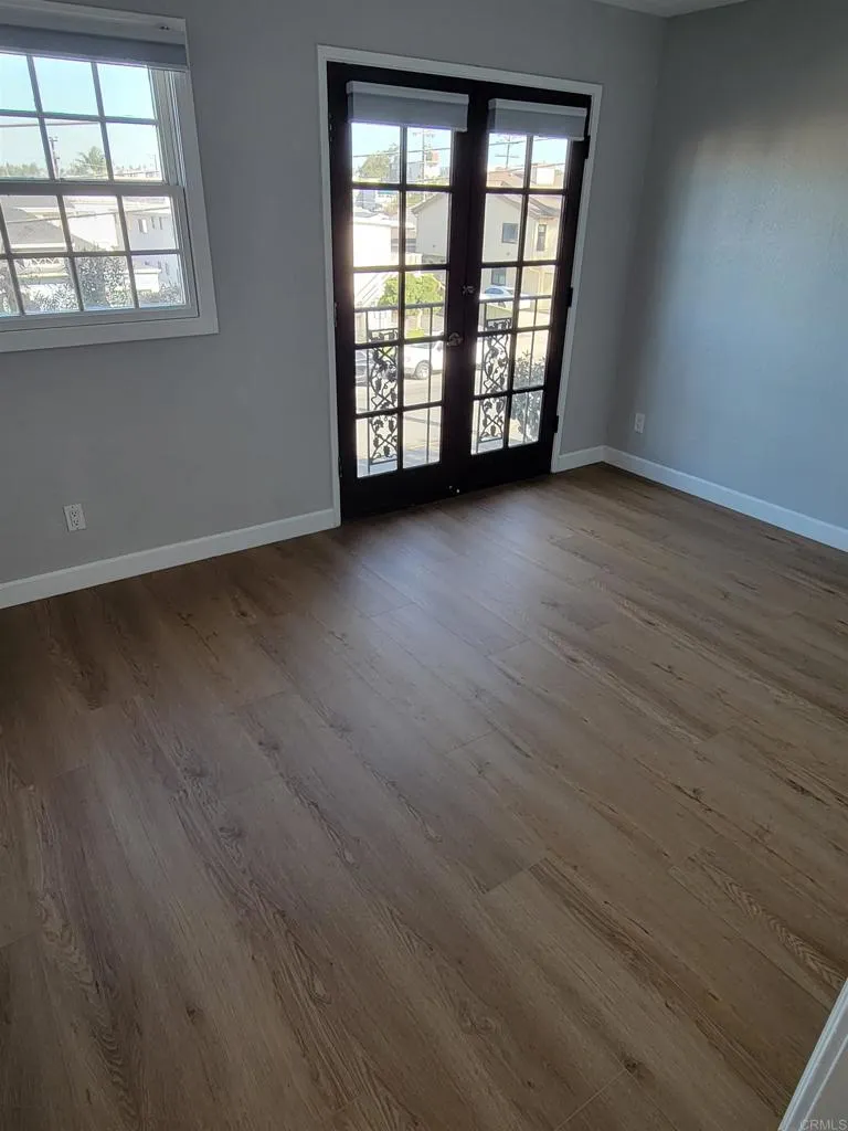 1263 Robinson Avenue Unit 12