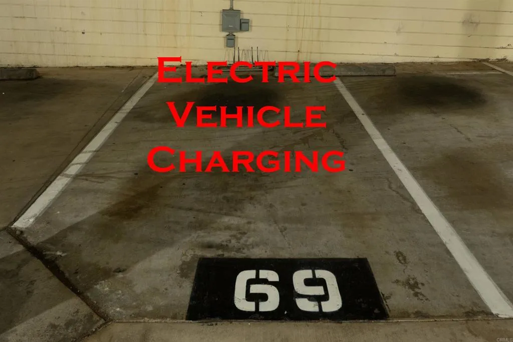 1615 Hotel Circle South Unit D306