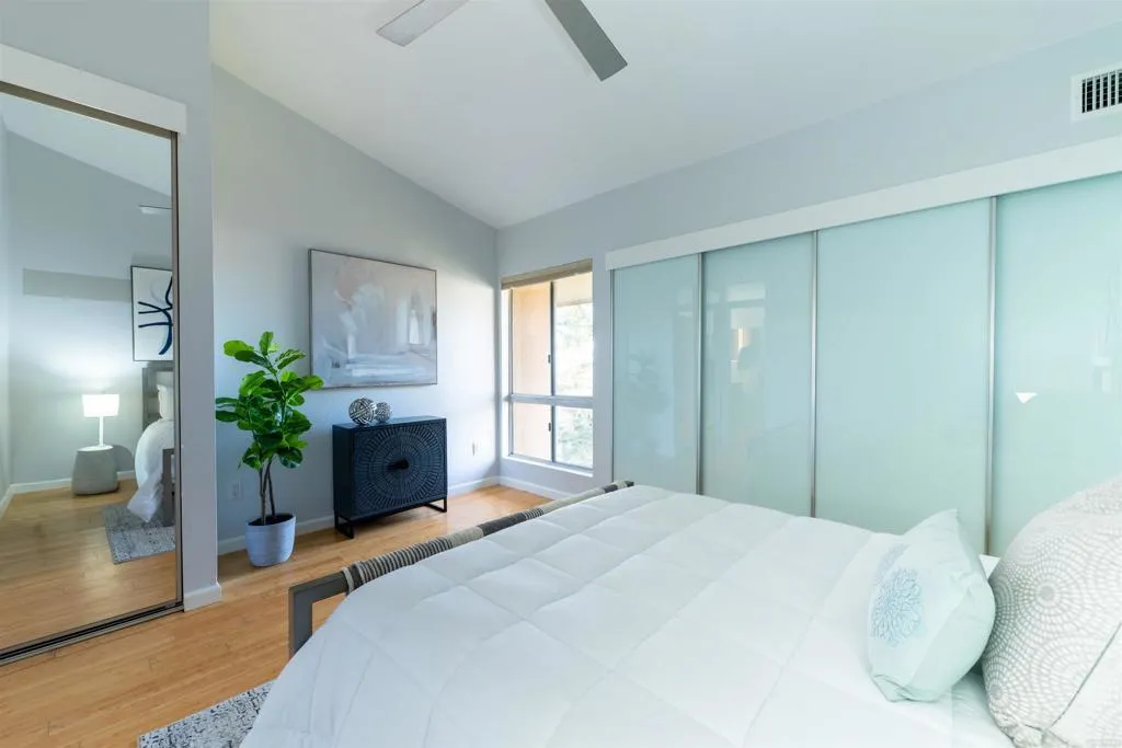1615 Hotel Circle South Unit D306