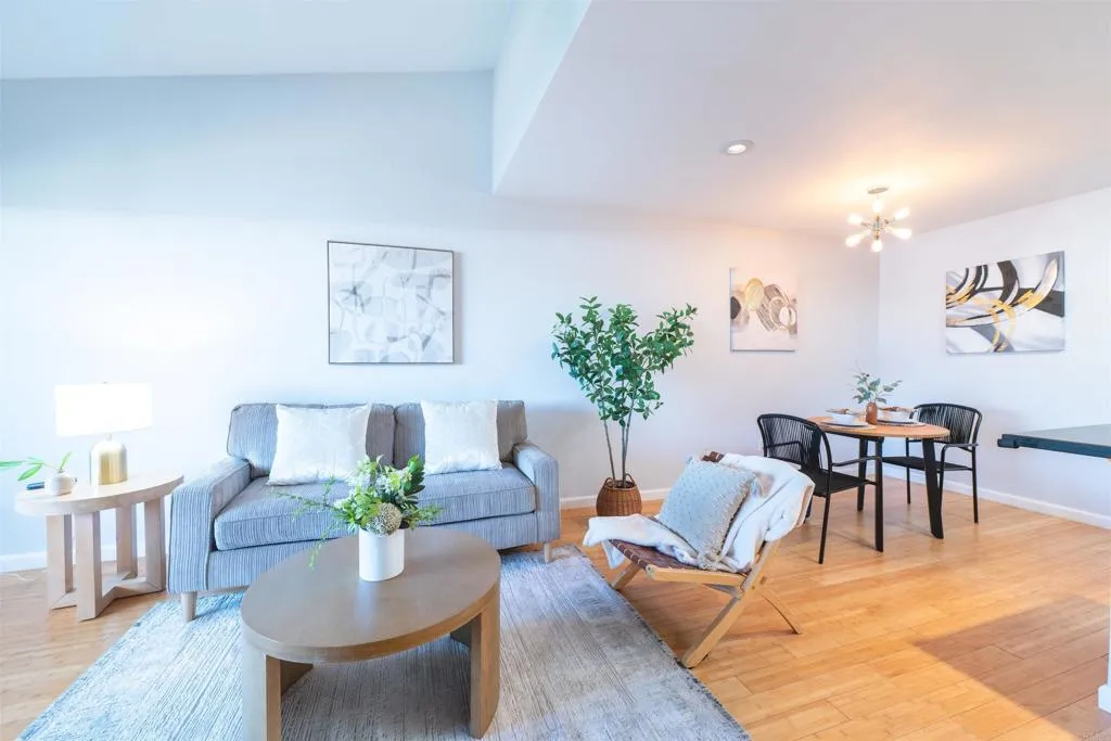 1615 Hotel Circle South Unit D306