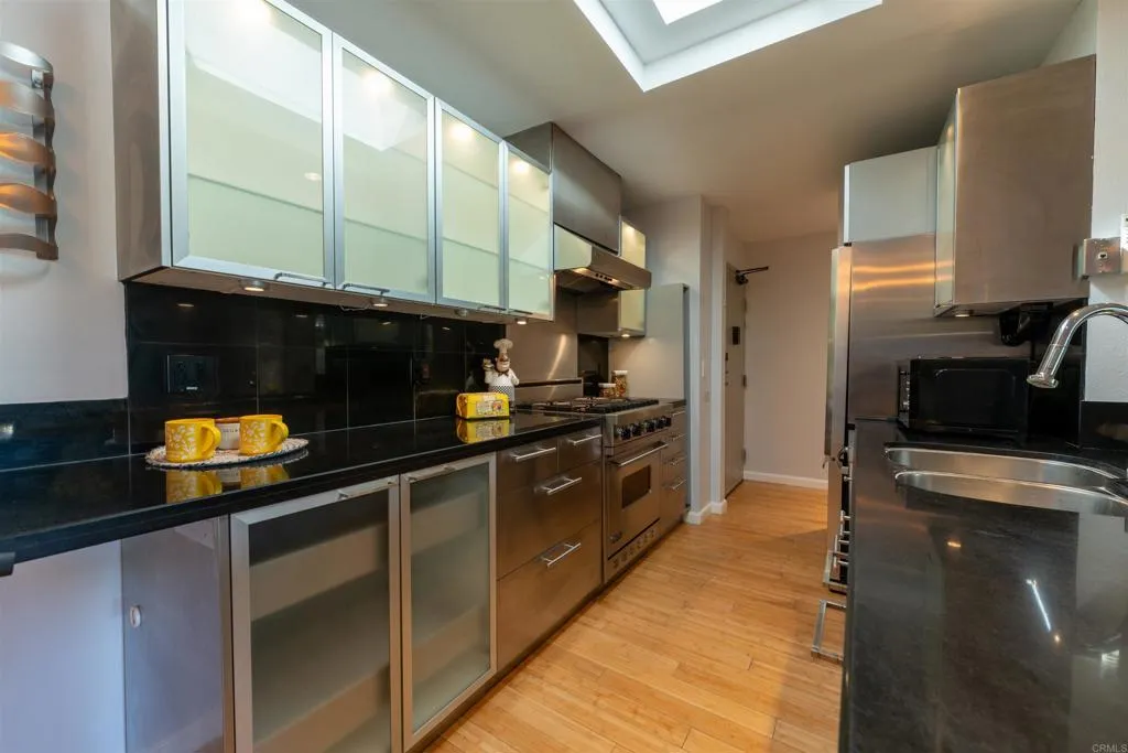 1615 Hotel Circle South Unit D306