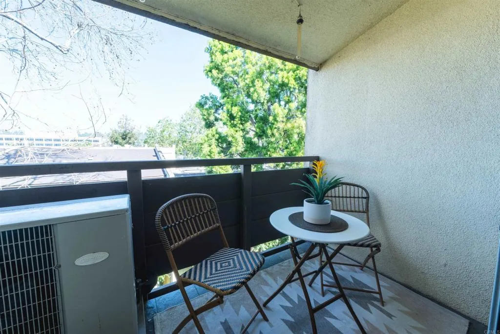 1615 Hotel Circle South Unit D306