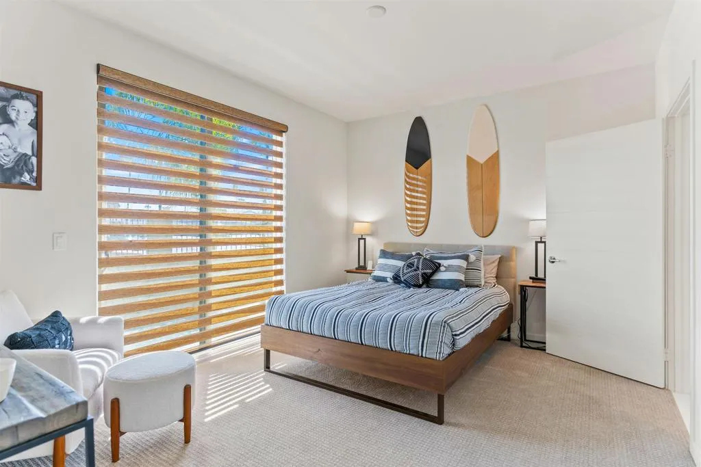 1573 Vista Del Mar Way Unit 4