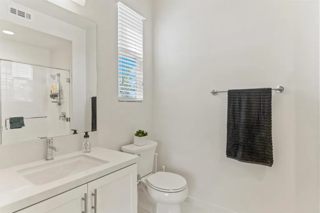 1573 Vista Del Mar Way Unit 4