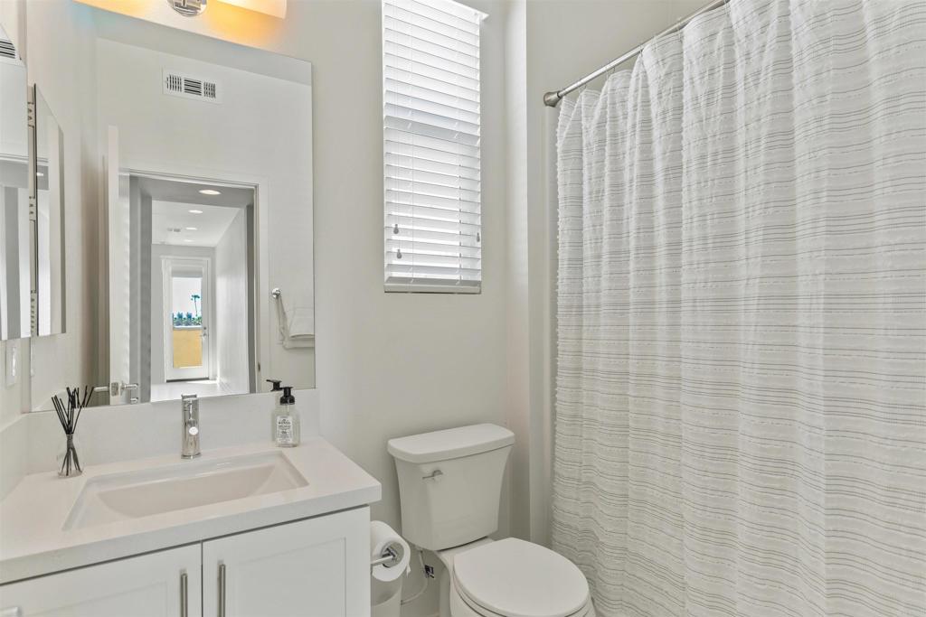 1573 Vista Del Mar Way 4