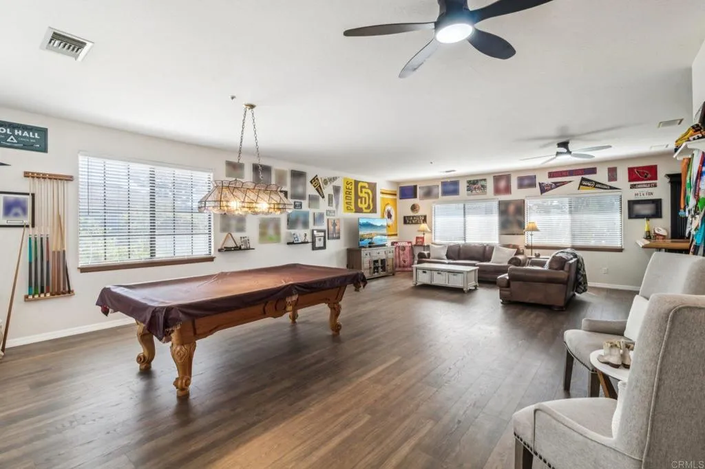 29950 Robbie Ln