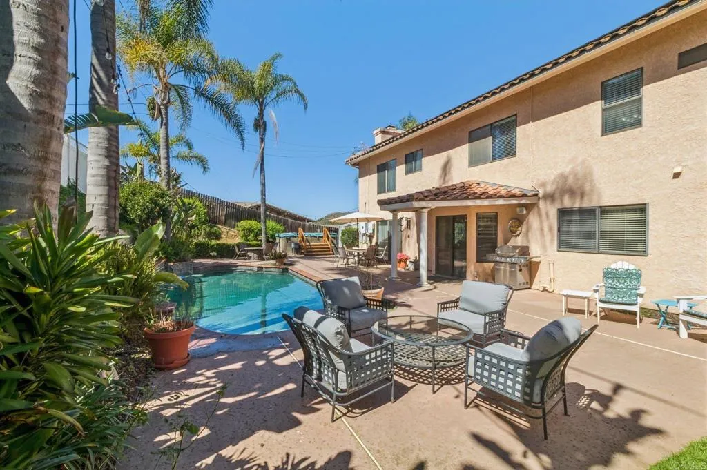 29950 Robbie Ln