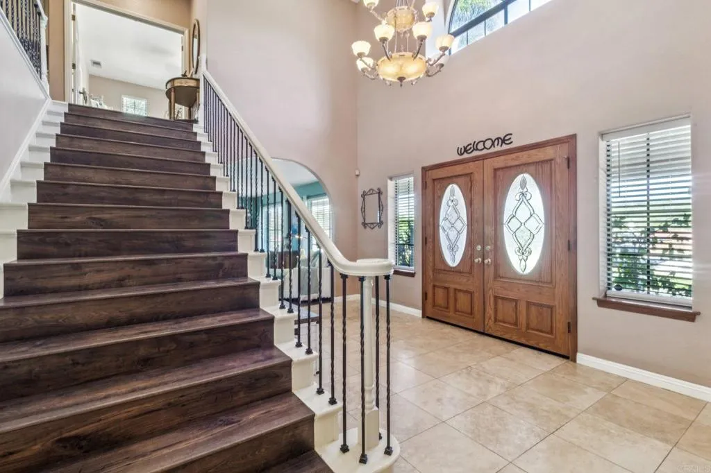 29950 Robbie Ln