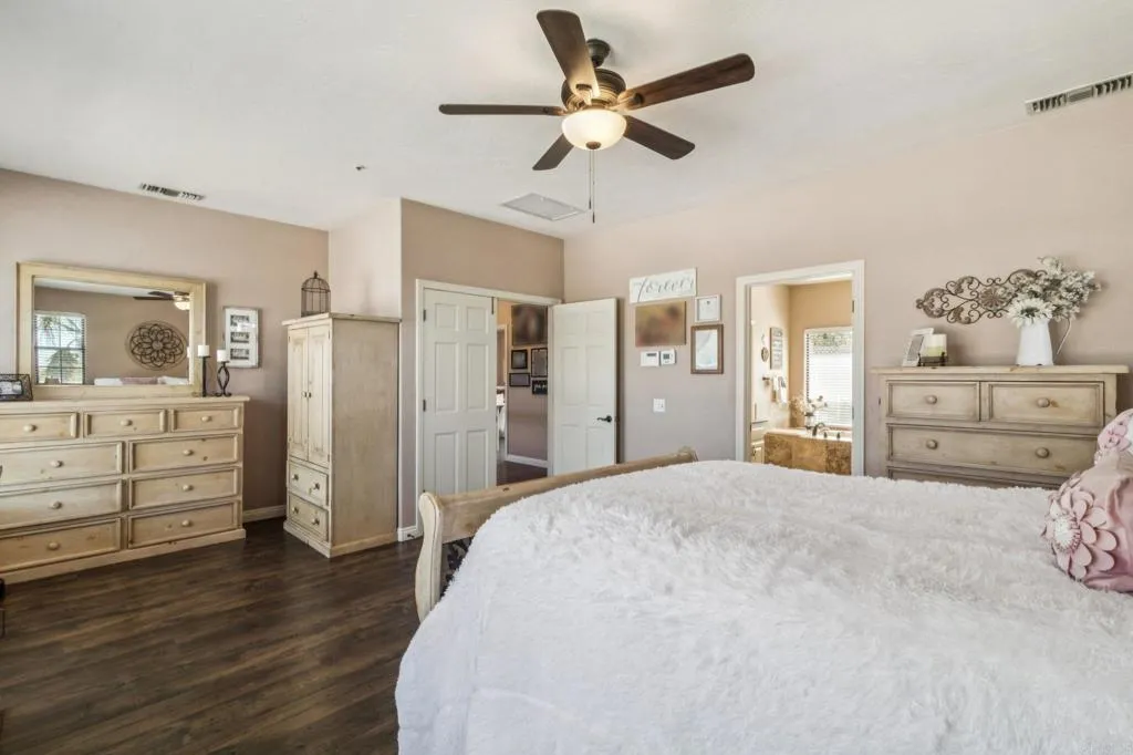 29950 Robbie Ln