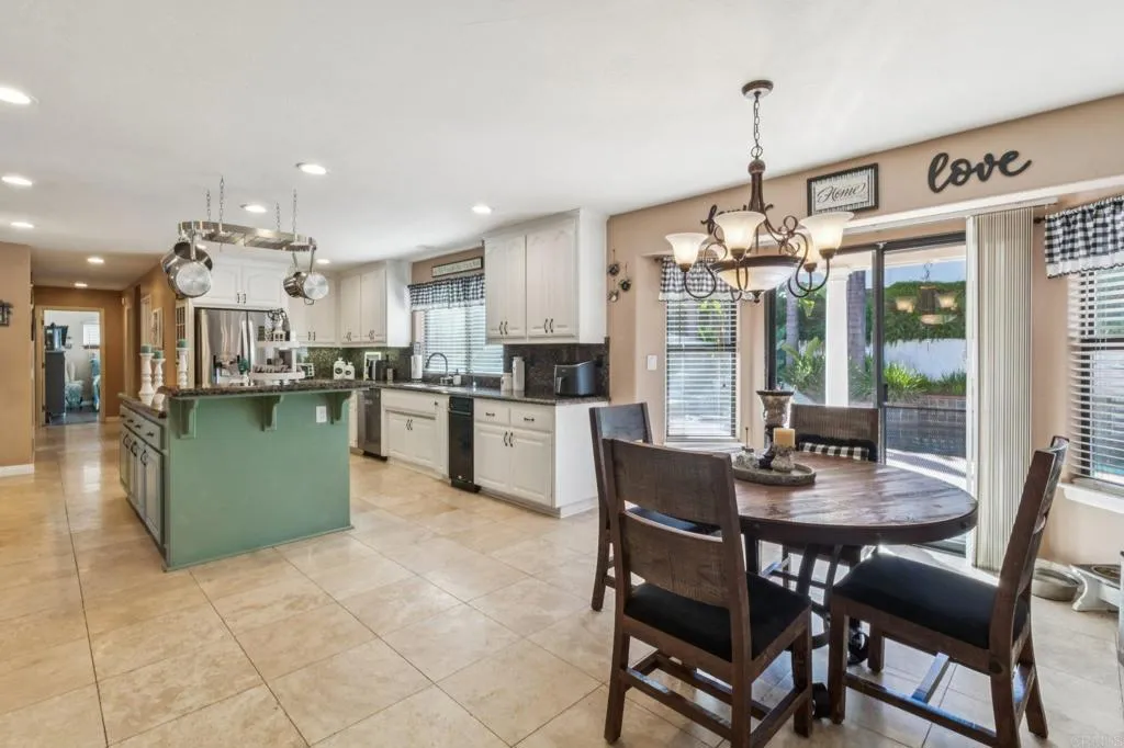 29950 Robbie Ln
