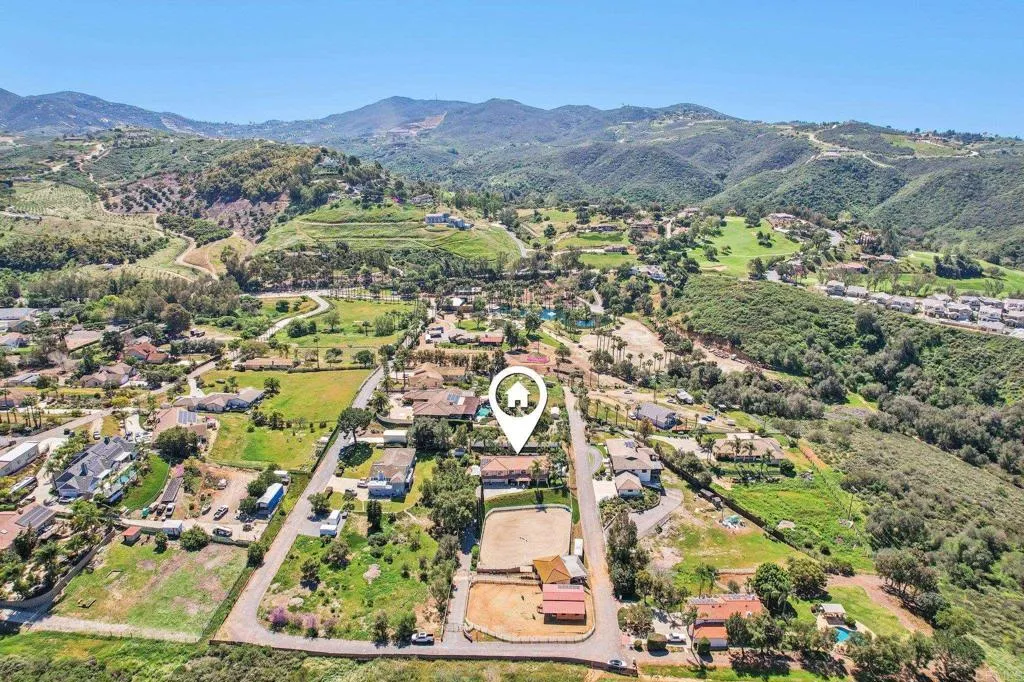 29950 Robbie Ln