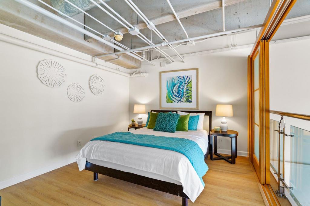 550 Seagaze Drive 29