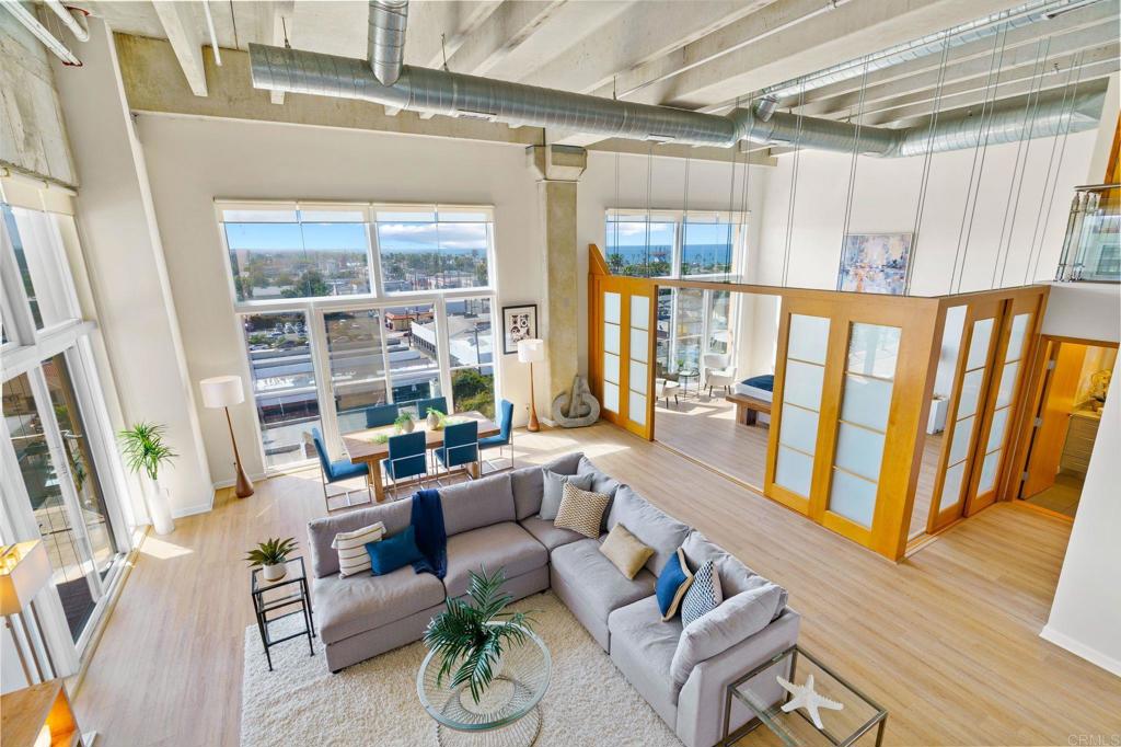 550 Seagaze Drive 29