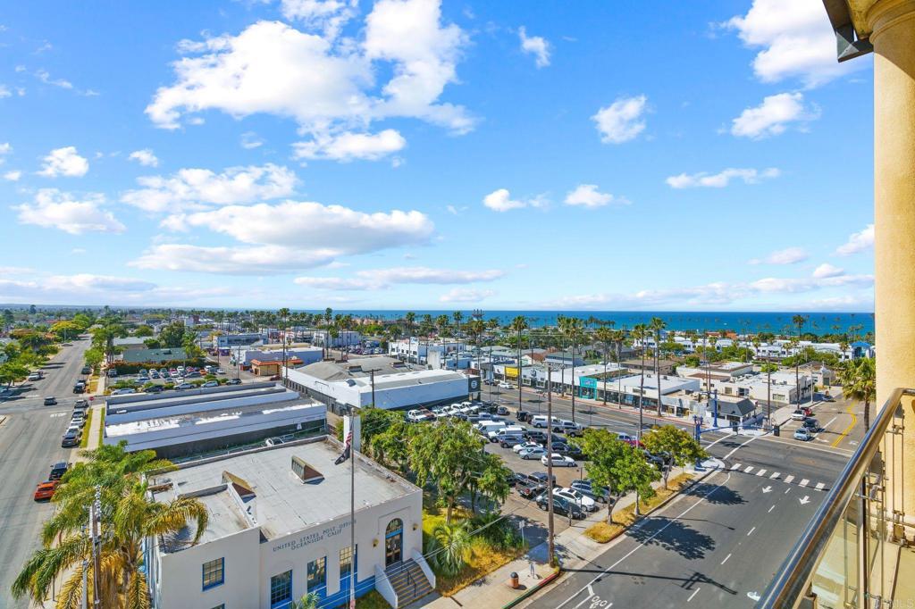 550 Seagaze Drive 29