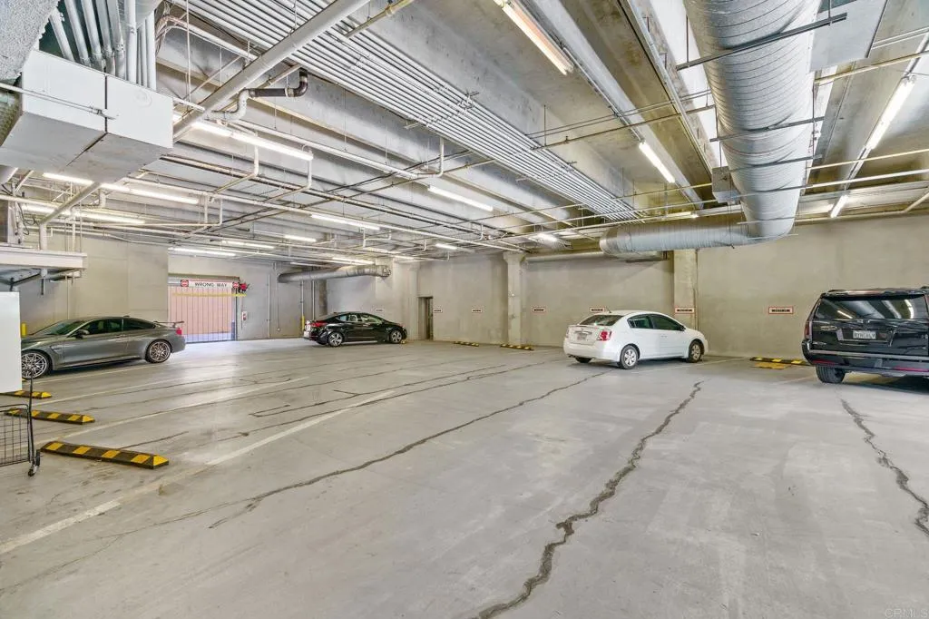 550 Seagaze Drive Unit 29