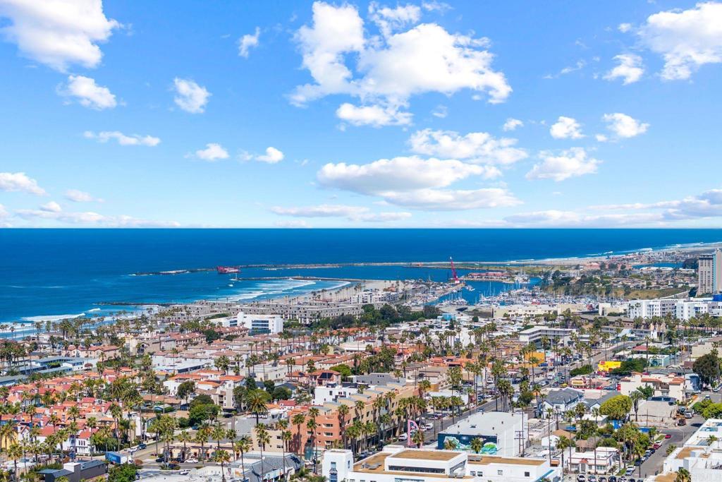 550 Seagaze Drive 29