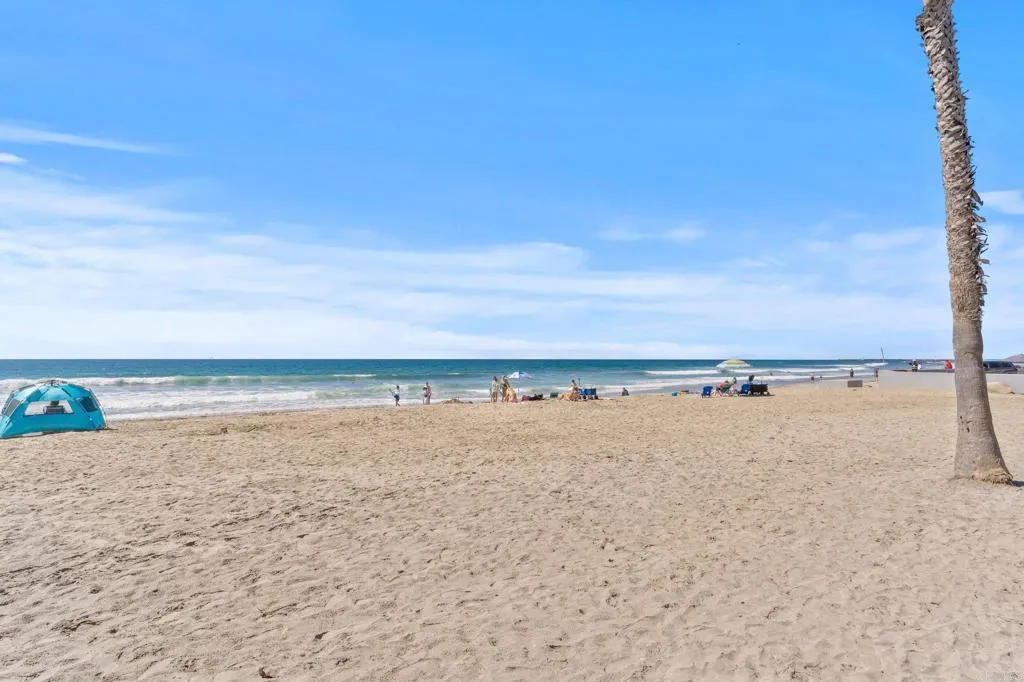 550 Seagaze Drive Unit 29