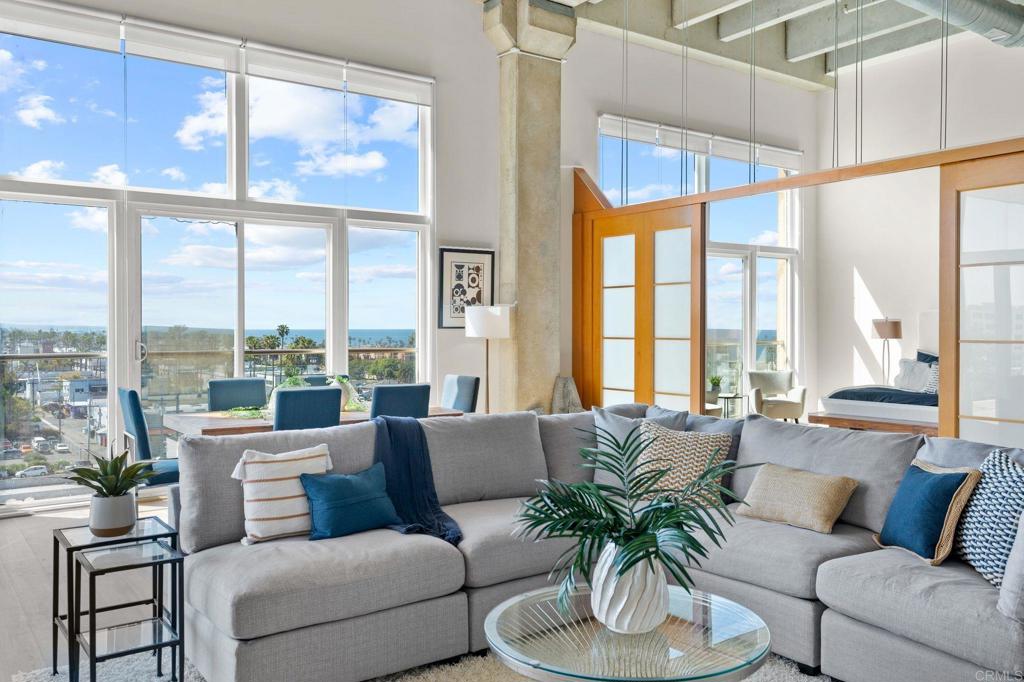 550 Seagaze Drive 29