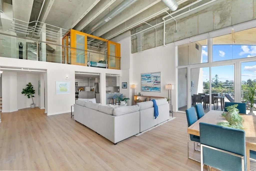 550 Seagaze Drive Unit 29