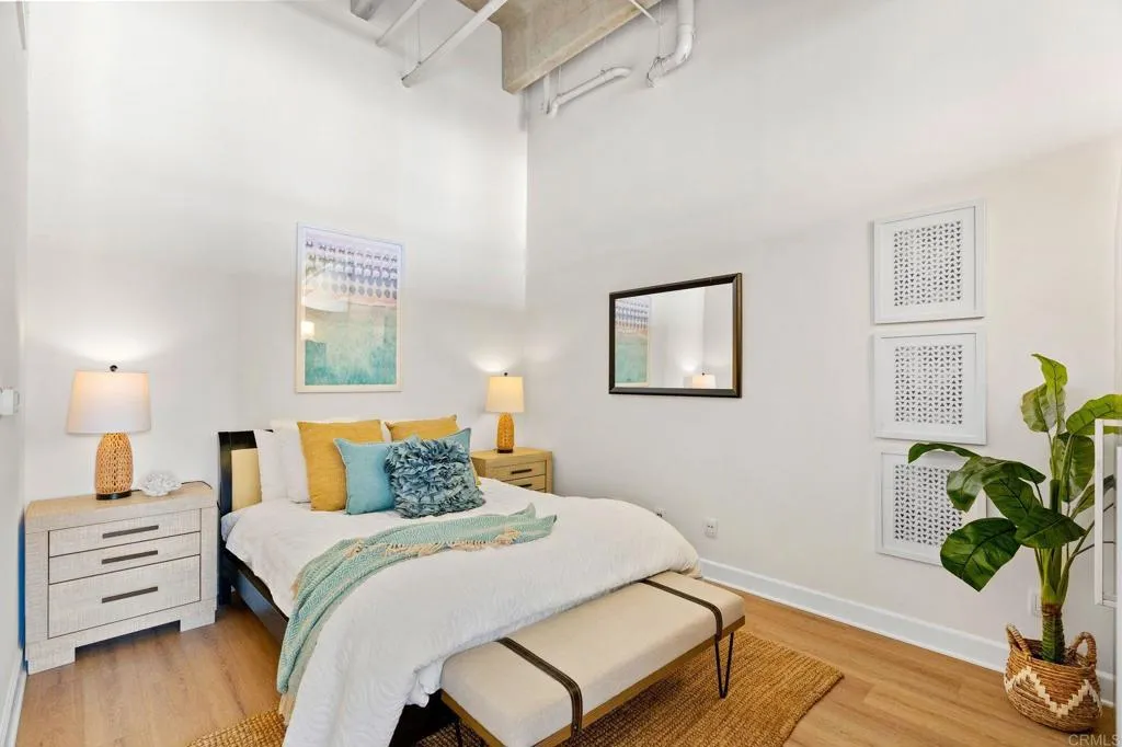 550 Seagaze Drive Unit 19