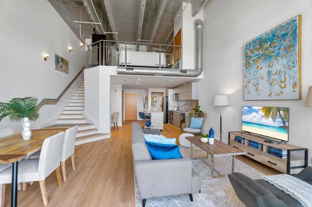 550 Seagaze Drive Unit 26