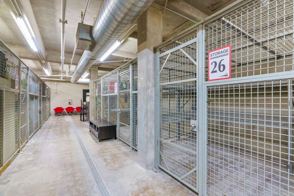 550 Seagaze Drive 26