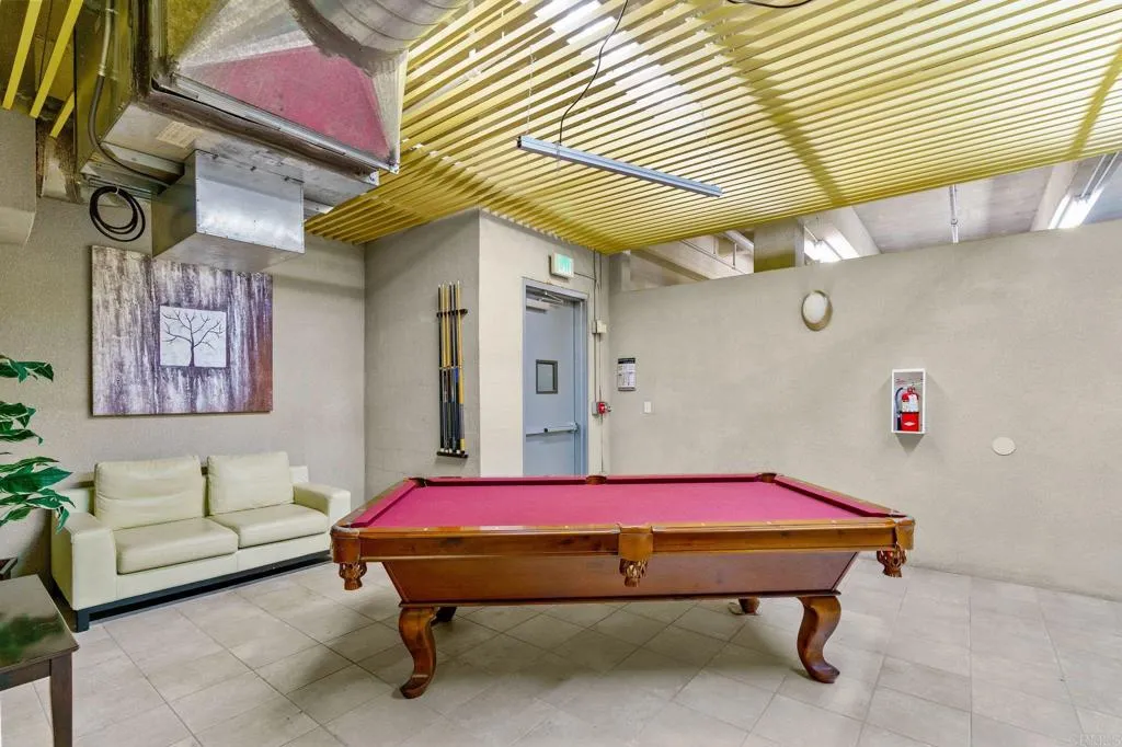 550 Seagaze Drive Unit 26